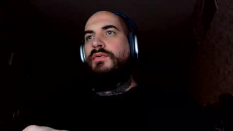 Snapshot of kuzmabig chatting on November 10, 4:39 pm kuzmabig online show from November 10, 4:39 pm