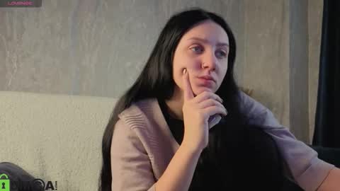 Snapshot of kvetachka chatting on October 6, 2:53 am Kvetachka Thu-Sun 0900am-1500pmGTM2 online show from October 6, 2:53 am