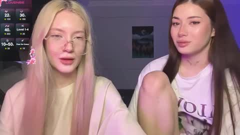 Bella and Alexandra online show from March 22, 8:56 pm