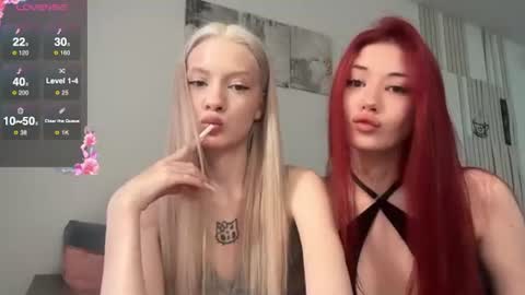 Snapshot of kvetapin chatting on July 3, 3:46 am Bella and Alexandra online show from July 3, 3:46 am