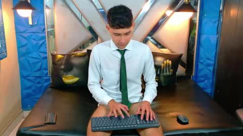 Snapshot of kygo_williams chatting on September 14, 8:13 am Kygo online show from September 14, 8:13 am