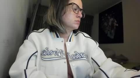 kyhara online show from April 23, 1:29 am