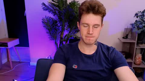 Kyle online show from December 24, 6:11 am