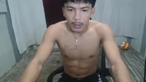 kyle_lourence online show from May 4, 2:07 am
