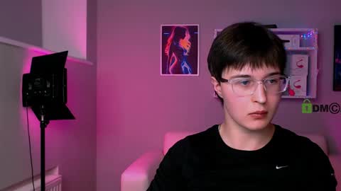 kyleberry_ online show from November 5, 3:23 pm