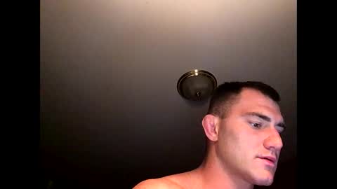 Snapshot of kylegotittt chatting on December 16, 3:40 am Hotbody545 online show from December 16, 3:40 am