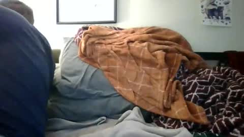 Snapshot of kylesingers chatting on December 1, 1:38 pm kylesingers online show from December 1, 1:38 pm