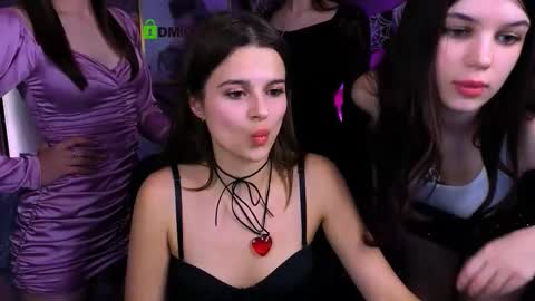 Kylie loves u online show from November 1, 1:18 am