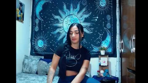 kylie online show from October 28, 9:39 pm