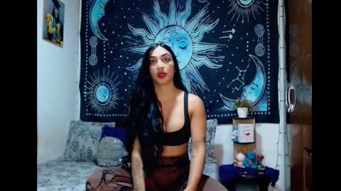 kylie online show from October 30, 10:43 pm