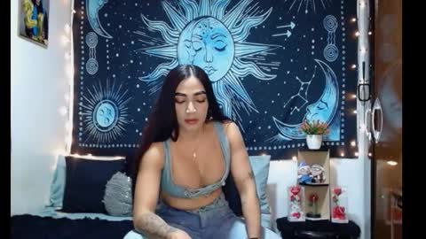 kylie online show from March 14, 7:41 pm