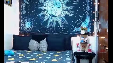 kylie online show from April 8, 9:26 pm