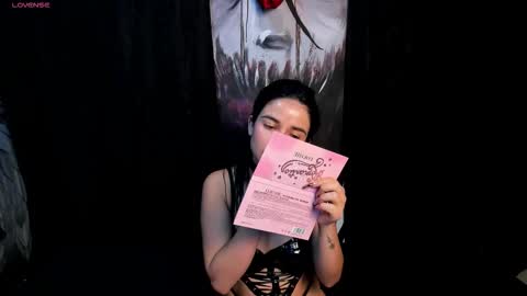 Snapshot of kylie_foxx1 chatting on September 11, 12:22 am submissive demon Please help me to reach 500 thumbs up online show from September 11, 12:22 am