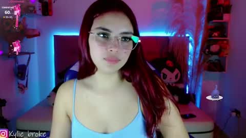 k ylie online show from September 24, 9:40 pm