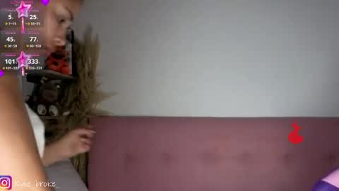 Snapshot of kylie_hottt_ chatting on April 26, 9:01 pm k ylie online show from April 26, 9:01 pm