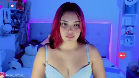 Snapshot of kylie_hottt_ chatting on May 3, 9:10 pm k ylie online show from May 3, 9:10 pm