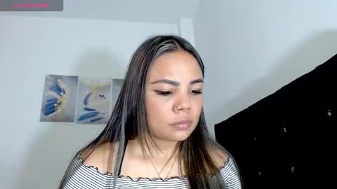 Snapshot of kylie_loveee chatting on March 1, 10:45 pm Paola online show from March 1, 10:45 pm