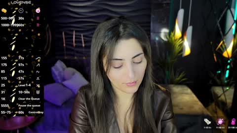 Snapshot of kylie_mellow chatting on January 17, 11:59 am Kylie online show from January 17, 11:59 am