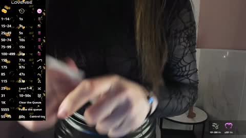 Snapshot of kylie_mellow chatting on January 25, 6:01 am Kylie online show from January 25, 6:01 am