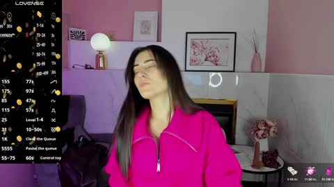 Snapshot of kylie_mellow chatting on February 2, 5:42 am Kylie online show from February 2, 5:42 am