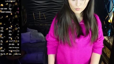 Snapshot of kylie_mellow chatting on February 7, 1:01 pm Kylie online show from February 7, 1:01 pm