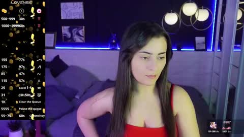 Snapshot of kylie_mellow chatting on February 14, 6:12 am Kylie online show from February 14, 6:12 am