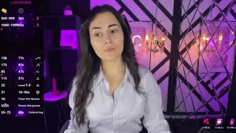 Snapshot of kylie_mellow chatting on February 17, 1:21 pm Kylie online show from February 17, 1:21 pm