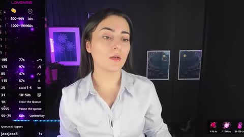 Snapshot of kylie_mellow chatting on February 22, 8:50 am Kylie online show from February 22, 8:50 am