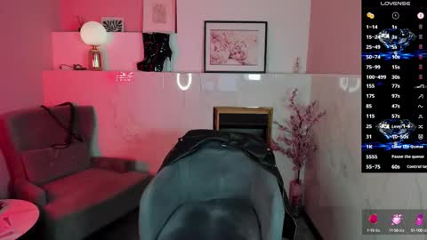 Snapshot of kylie_mellow chatting on September 20, 5:41 am Kylie online show from September 20, 5:41 am