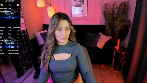 Kylie online show from April 13, 1:16 pm