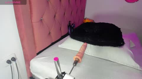 Snapshot of kylie_sttel chatting on January 27, 5:36 am kylie Sttel online show from January 27, 5:36 am