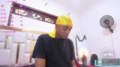 Kaylie And Jhony online show from December 24, 1:17 pm