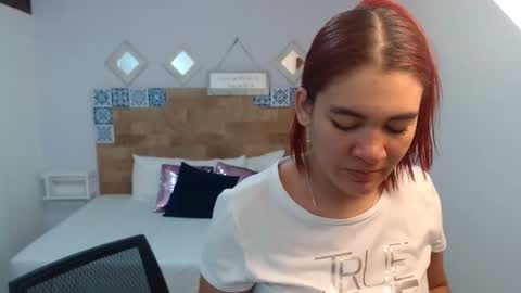 Melissa online show from January 17, 9:36 am