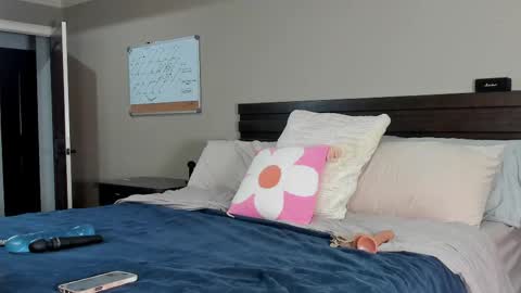 Kylie online show from April 3, 4:16 pm