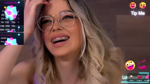 Kylie online show from January 4, 12:48 am