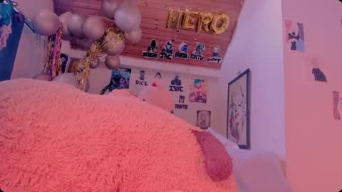   online show from February 4, 12:44 pm