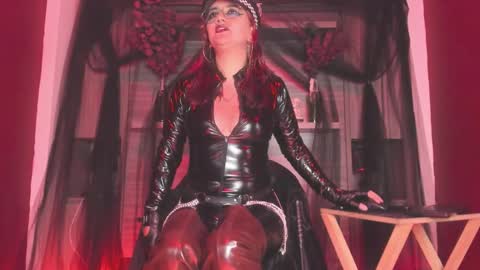 Snapshot of kyliemaxwell chatting on January 16, 8:13 pm K Y L I E online show from January 16, 8:13 pm