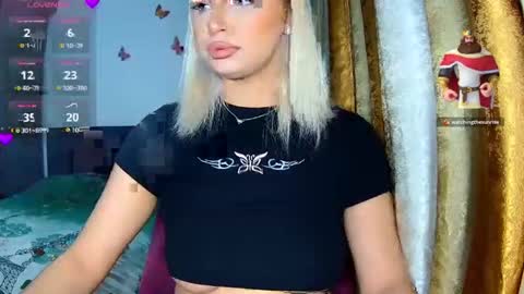 kylie online show from November 1, 9:28 pm