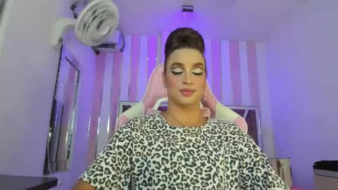 Kylie online show from November 23, 5:07 am