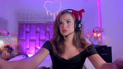 Kylie online show from November 28, 5:21 am