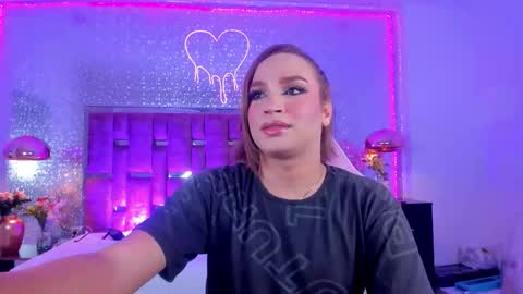 Kylie online show from November 30, 4:27 am