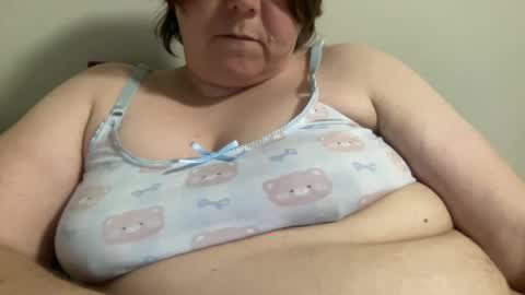 Snapshot of kylorencat chatting on December 13, 11:17 pm KYLO online show from December 13, 11:17 pm