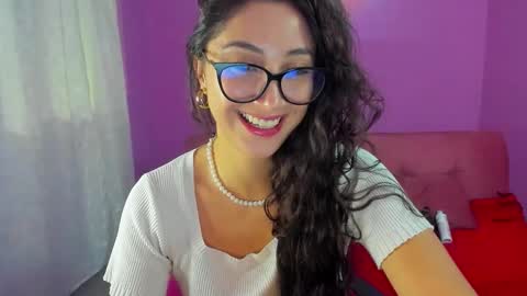 Kym Giraldo online show from September 30, 5:12 am
