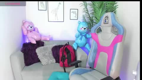 Kyomi online show from February 22, 1:46 pm