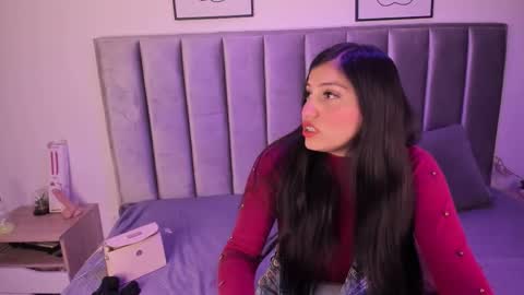 Emily  Laila  online show from November 15, 12:13 pm