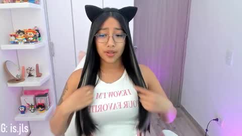 Snapshot of kyy_isa chatting on September 26, 3:43 am IG online show from September 26, 3:43 am