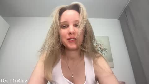 lina online show from April 16, 5:25 pm