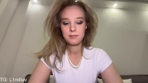 Snapshot of l1n4luv chatting on May 4, 5:31 pm lina online show from May 4, 5:31 pm