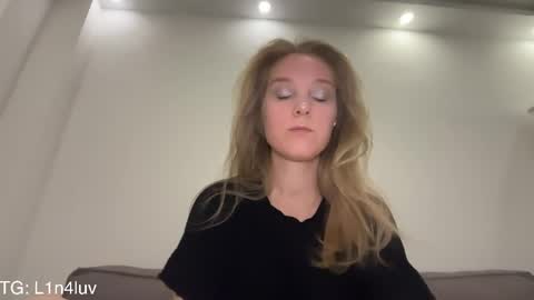 Snapshot of l1n4luv chatting on May 25, 7:09 pm lina online show from May 25, 7:09 pm