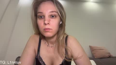 Snapshot of l1n4luv chatting on June 8, 7:03 pm lina online show from June 8, 7:03 pm